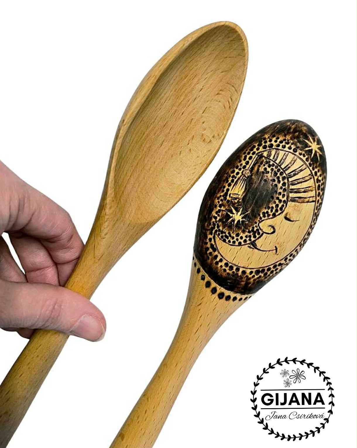 Dřevěná vařečka Měsíc GiJana